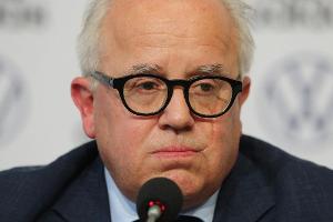 Keller denkt nicht an sofortigen Rücktritt