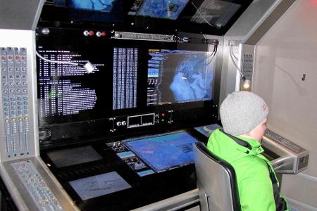 Besucher der Bavaria Filmstadt können wieder auf Studiotour gehen und in 