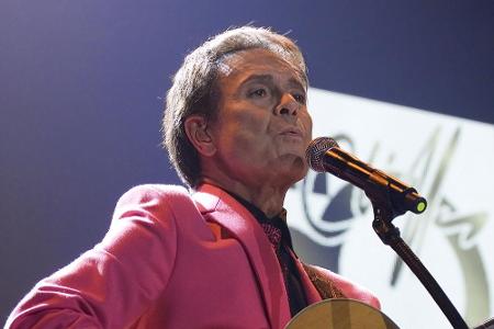 Sir Cliff Richard (80) gelang der Sieg nicht - obwohl er zweimal antrat. Bei seinem ersten Auftritt 1968 belegte er mit dem ...