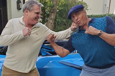 Sylvester Stallone bekommt seine Chevrolet Corvette