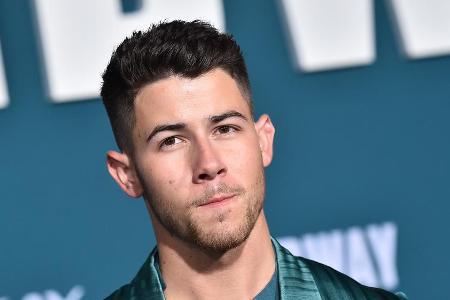 Nick Jonas kennt sich mit Sportverletzungen aus