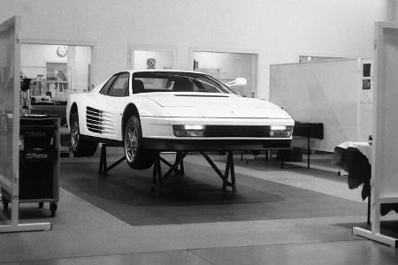 Ferrari Testarossa Restomod Officine Fioravanti (2021)