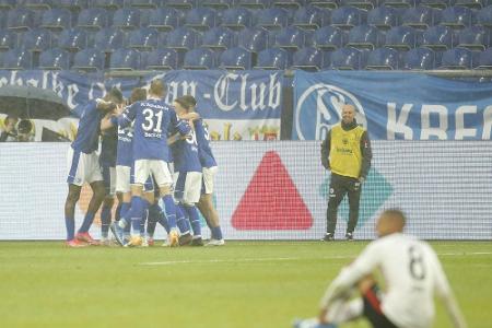 Nach Pleite auf Schalke: Champions League für Frankfurt in weiter Ferne
