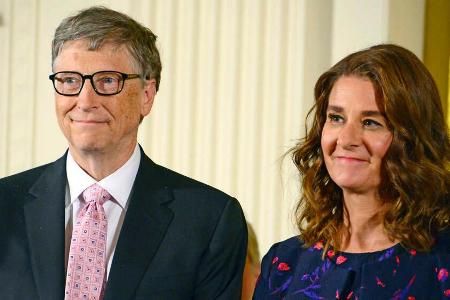 Microsoft-Mitgründer Bill Gates und seine Ehefrau Melinda Gates werden sich nach rund 27 Jahren Ehe scheiden lassen.