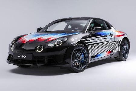 Die grafischen Linien folgen der Form der A110 und betonen Dynamik und Geschwindigkeit.