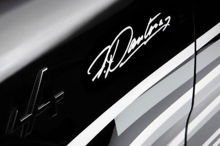 Für noch mehr Exklusivität wird jedes der drei zum Verkauf angebotenen Modelle subtile grafische Variationen aufweisen, ...