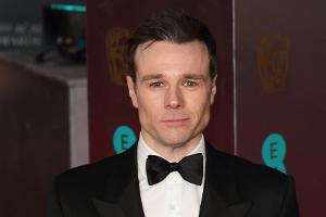 Rupert Evans wird Teil des "Bridgerton"-Casts.