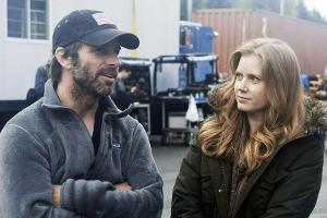 Gemeinsam am Set von "Man of Steel": So in etwa dürfte Zack Snyder (l.) Amy Adams von seiner Filmidee erzählt haben.