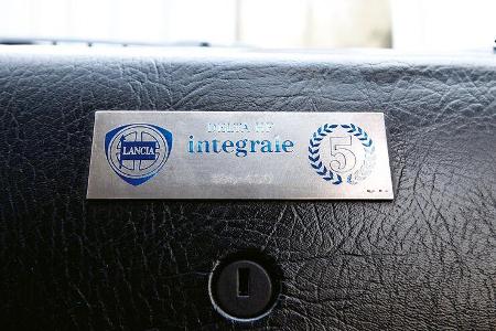 Lancia Delta HF integrale, Schild, Emblem