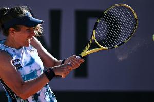 Konta gewinnt als erste Britin seit 40 Jahren Turnier auf heimischem Boden