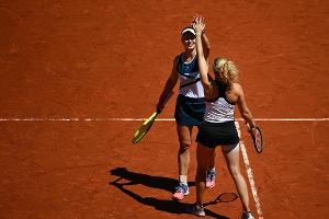 Einzel und Doppel: Krejcikova gewinnt "Double" bei den French Open