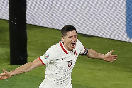 Lewandowski bewahrt Polen vor frühem EM-K.o.