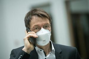 Lauterbach: EM-Spiele in England "unvertretbar"