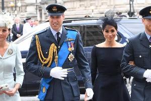 Die Söhne von Prinzessin Diana mit ihren Ehefrauen (v.l.): Herzogin Kate und Prinz William, Herzogin Meghan und Prinz Harry.