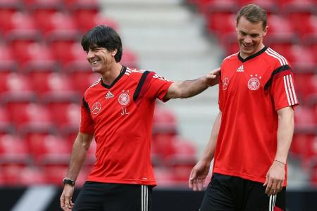 Neuer verabschiedet Löw: 