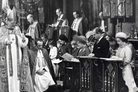 Zum 25. Hochzeitstag gibt es einen Gottesdienst.