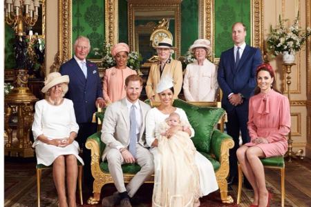 Am 6. Mai 2019 kommt das erste Kind von Prinz Harry und Herzogin Meghan zur Welt. Zur Taufe von Baby Archie versammelt sich ...