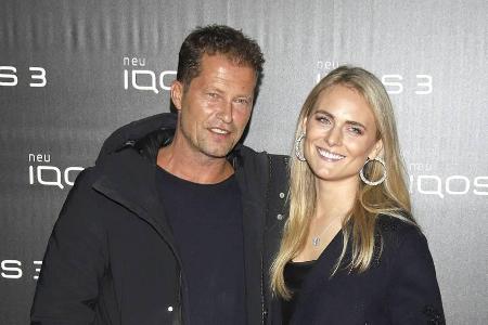 Filmemacher Til Schweiger und Schauspielerin Francesca Dutton sind ein Paar