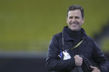 Bierhoff erhöht Druck: 
