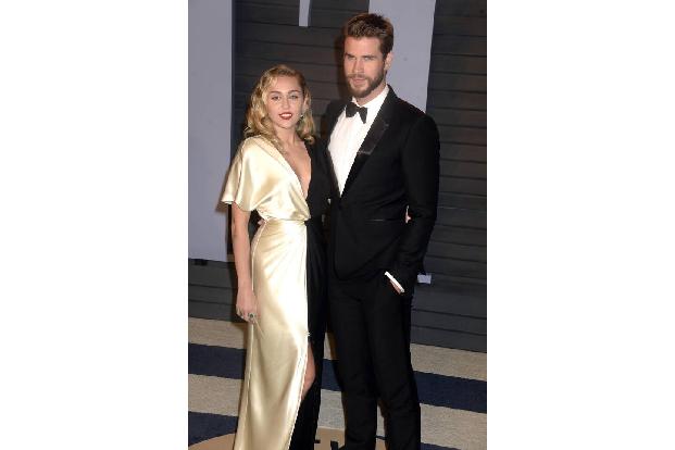 Es muss nicht immer ein großes Fest sein, das sagten sich auch Miley Cyrus und Liam Hemsworth, als sie einander am 23. Dezem...