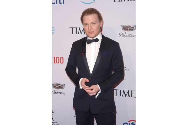 Ronan Farrow selbst war verständlicherweise ebenfalls erfreut, dass Weinstein ins Gefängnis wandert. Er wehrte sich gegen Vo...