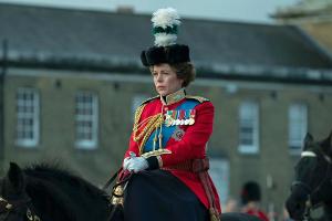 Queen Elizabeth II. in "The Crown", gespielt von Oscarpreisträgerin Olivia Colman.