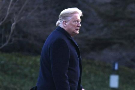 Von Winde verweht: Im Februar 2020 macht auf Twitter ein Foto des Präsidenten die Runde, das ihm nicht gefallen haben dürfte...