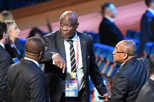 FIFA-Ethikkommission sperrt Ex-CAF-Chef Omari