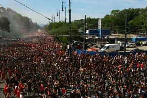 Etwa 25.000 Zuschauer bei Fanmarsch in Budapest