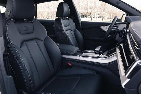 Beim ruhigeren, rein elektrischen Fahren, bleibt Zeit, das Interieur zu genießen.