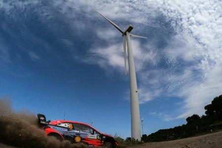 Italien-Rallye: Tänak führt, Ogier Dritter