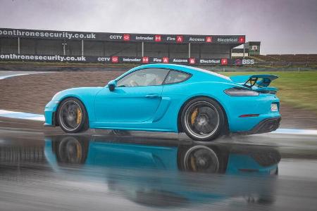 Porsche 718 Cayman GT4