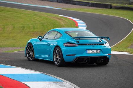 Porsche 718 Cayman GT4