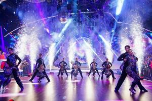 Bei "Let's Dance - Die große Profi-Challenge" treten nur noch acht Paare an.