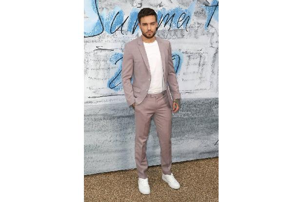 Derweil erhofft sich Liam Payne, dass ein wenig von Ed Sheerans Händchen für Hits auf ihn abfärbt: Der One-Direction-Star ve...