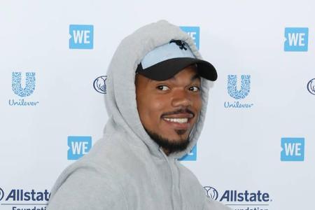 Sein Beitrag auf 'No 6 Collaborations' wurde zum Social-Media-Bilderrätsel: Fans mussten raten, wer am Song 'Cross Me' betei...