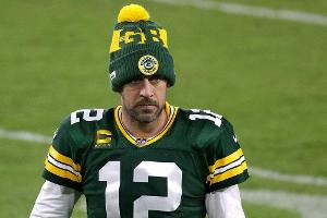 NFL-Star Rodgers fehlt im Camp - Geldstrafe droht