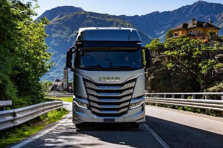 IVECO S-Way Zugmaschine