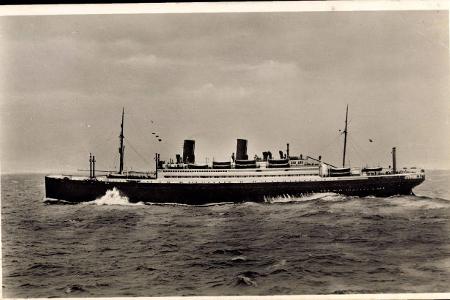 1_Admiral Nachimow Arkivi.jpg