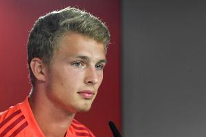 Kiel leiht Bayern-Stürmer Arp für ein Jahr aus