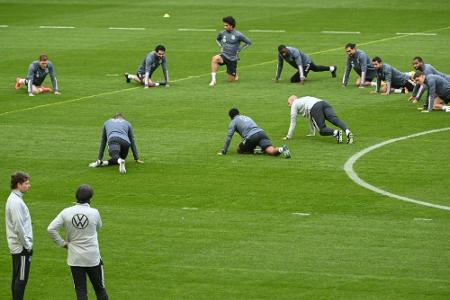 Sorg beruhigt Ersatzspieler: 