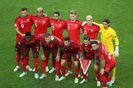 Schweiz hofft auf Schützenhilfe: 