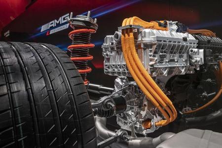 Mercedes AMG E Performance Hybrid mit elektrischem Abgas-Turbolader