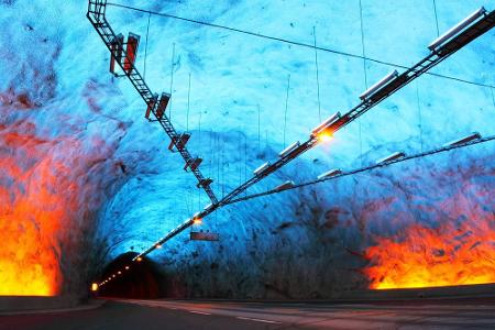 Egal, ob unter Wasser oder durch Berge: Es gibt viele spektakuläre Tunnel auf der Welt. Das sind einige von ihnen.