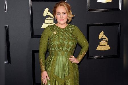 Adele kehrt nach sechs Jahren mit einem Album zurück.