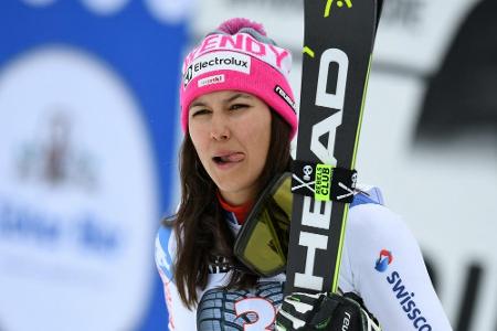Kahnbeinbrüche: Ski-Rennläuferin Holdener fällt bei Weltcup-Start aus