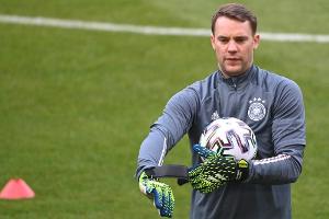 Neuer steigt wieder ins Training ein