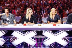 Die neue "Supertalent"-Jury mit Gast-Jurorin Andrea Kiewel (2.v.r.).