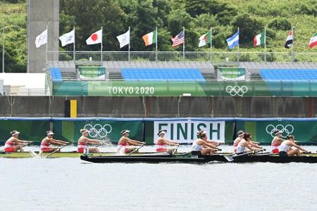 Olympiateilnehmerinnen initiieren 
