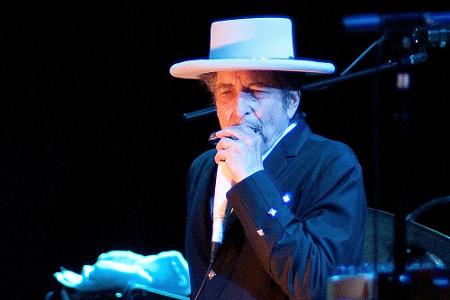 Dass auch Literaturpreisträger und Folklegende Bob Dylan einen Oscar abgestaubt hat, dürfte die wenigsten überraschen. Sein ...